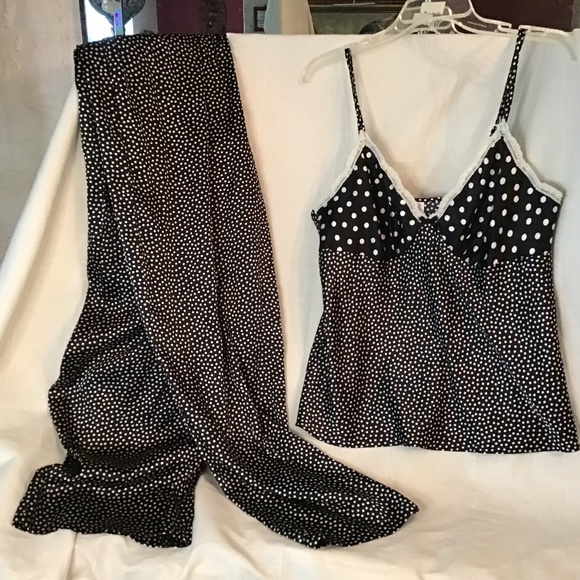 Gilligan & O'Malley Other - NWOT Gilligan & Omalley Sleepwear Set Tank Top & Pants Woman Large Black/White.